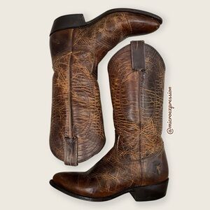 VINTAGE Frye Billy Pull On Distressed Brown Cognac Leather Cowboy Rodeo Boots